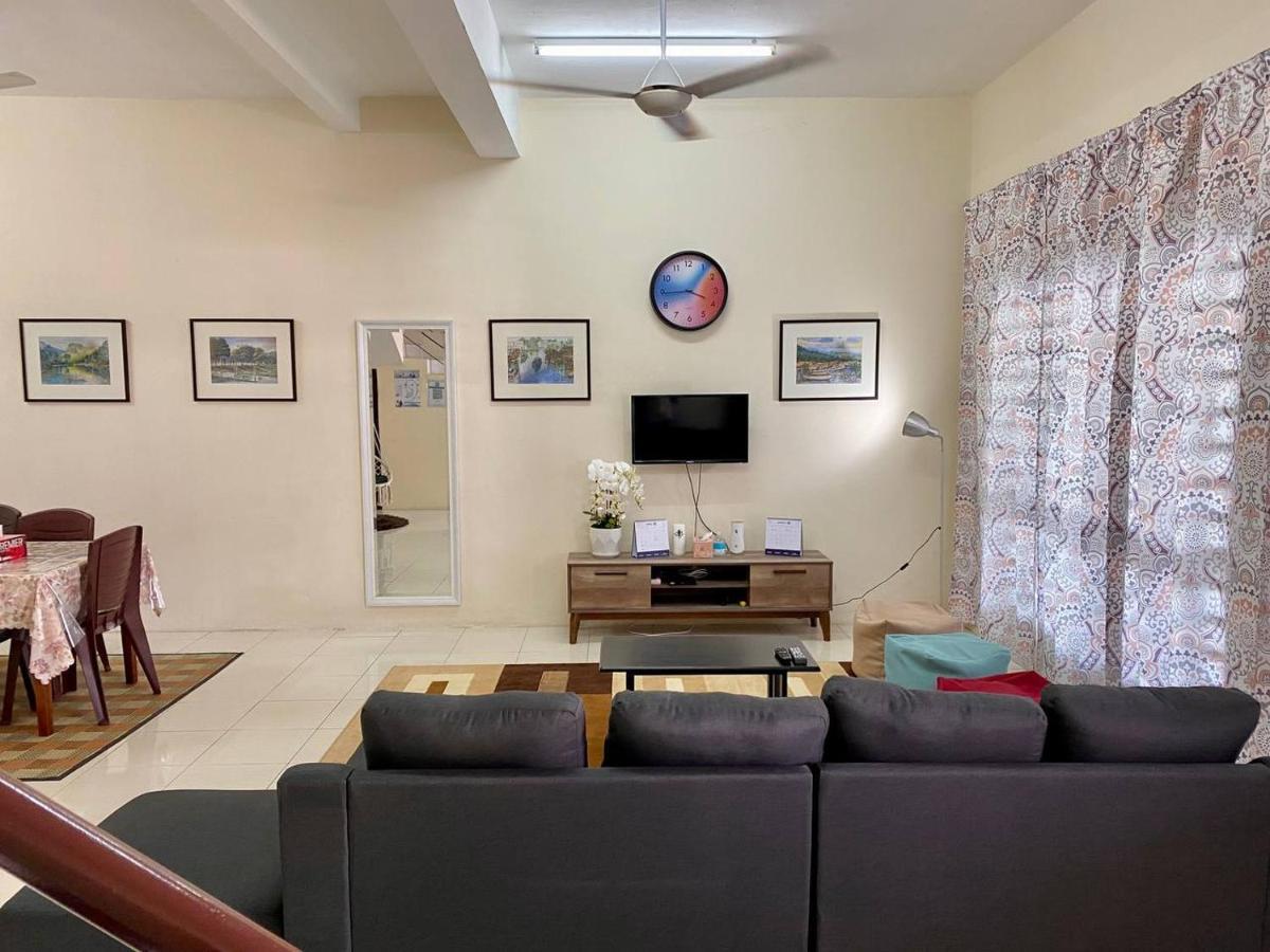 Spacious Cozy Lakeville Homestay 4 Bedrooms All With Aircond 斯里伊斯兰德 外观 照片