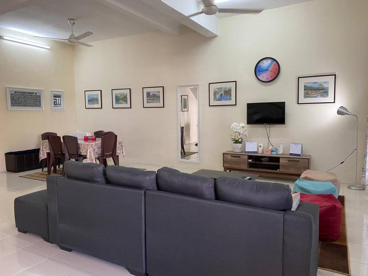 Spacious Cozy Lakeville Homestay 4 Bedrooms All With Aircond 斯里伊斯兰德 外观 照片